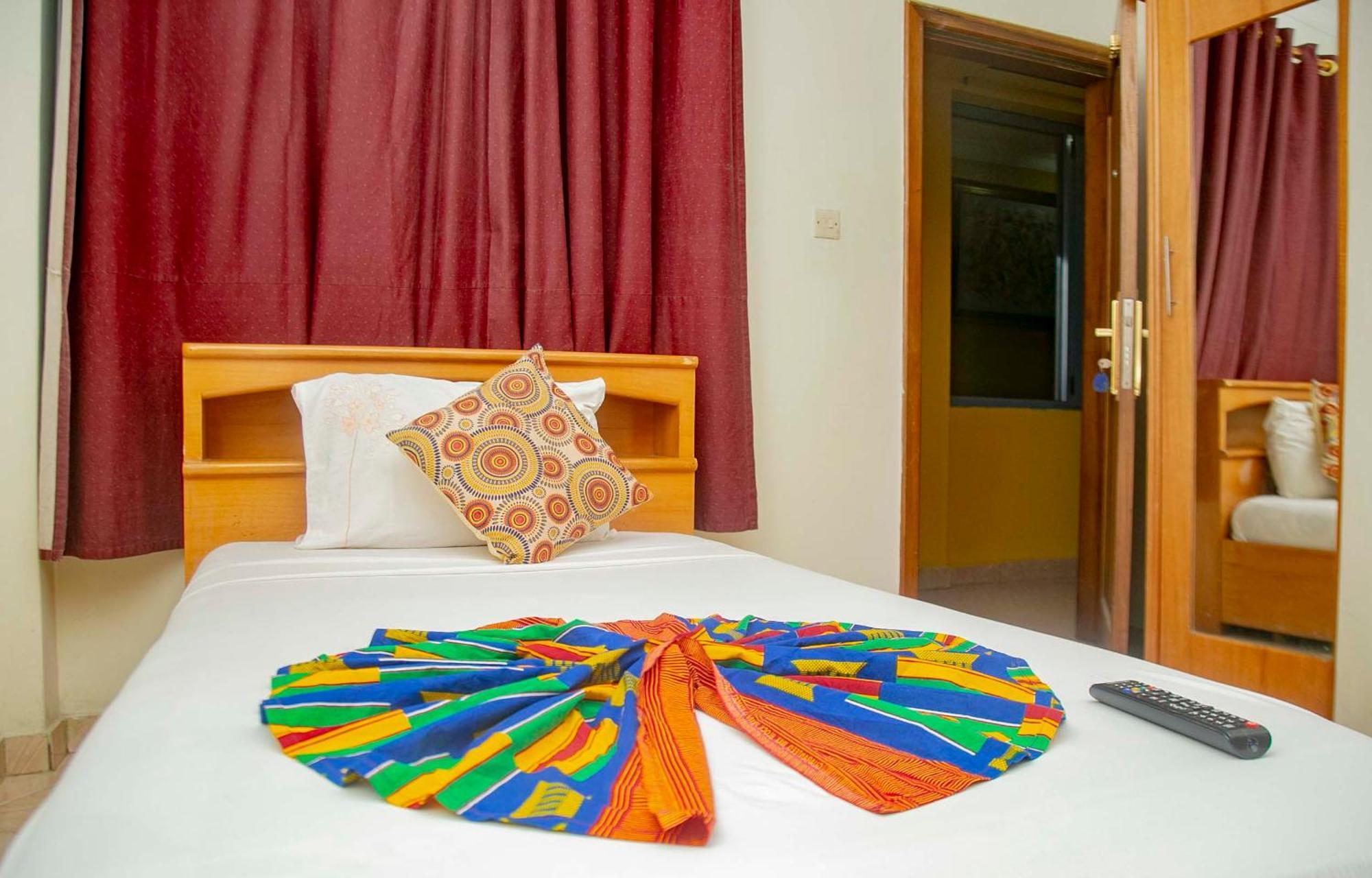 Brookvale Hotel Weija المظهر الخارجي الصورة