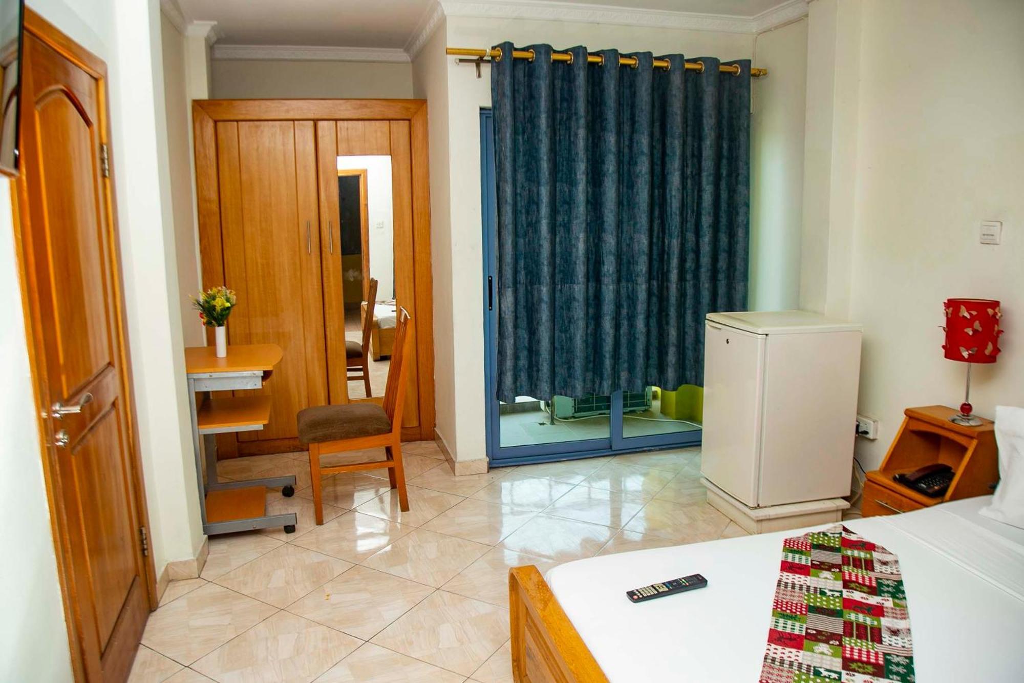 Brookvale Hotel Weija المظهر الخارجي الصورة