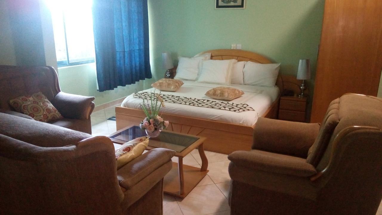 Brookvale Hotel Weija المظهر الخارجي الصورة