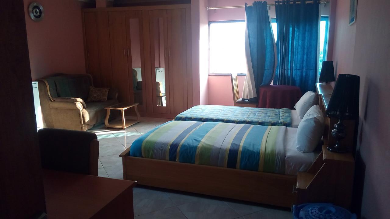Brookvale Hotel Weija المظهر الخارجي الصورة
