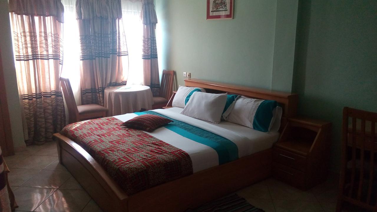 Brookvale Hotel Weija المظهر الخارجي الصورة